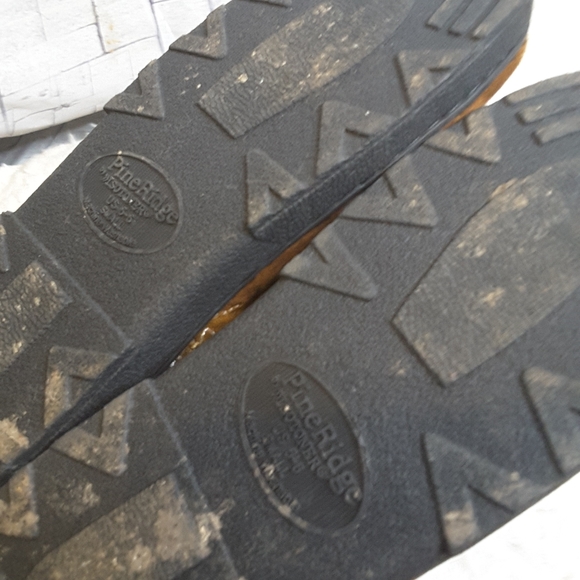 3/$30 Isotoner Hoodback Basil slipper sz 5/6 small - Picture 6 of 7